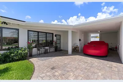 160 SE 12th Court, Pompano Beach, FL 33060 - Photo 2