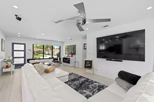 160 SE 12th Ct, Pompano Beach, FL 33060 - Photo 12