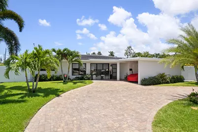 160 SE 12th Court, Pompano Beach, FL 33060 - Photo 1