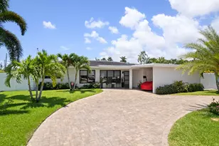160 SE 12th Ct, Pompano Beach, FL 33060 - Photo 1