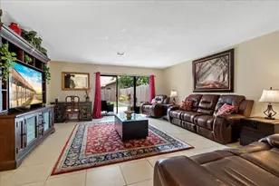 12710 Peconic Ct, Wellington, FL 33414 - Photo 6