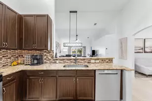 9463 Swansea Ln, West Palm Beach, FL 33411 - Photo 16