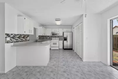 12212 NW 36th Place, Sunrise, FL 33323 - Photo 12