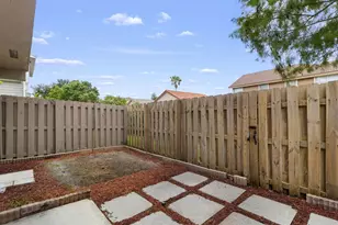 12212 NW 36th Pl, Sunrise, FL 33323 - Photo 4