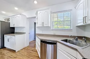 2000 NE 62nd St, Fort Lauderdale, FL 33308 - Photo 14