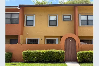 4567 NW 90th Avenue, Sunrise, FL 33351 - Photo 2