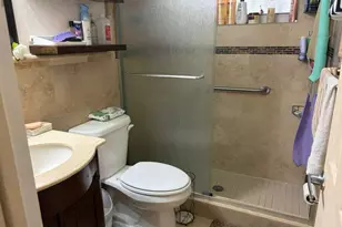 10501 NW 35th Pl, Miami, FL 33147 - Photo 10
