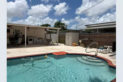 10501 NW 35th Place, Miami, FL 33147 - Photo 16