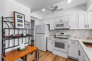 18081 SE Country Club Dr, Jupiter, FL 33469 - Photo 4