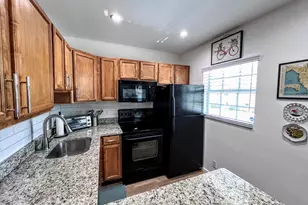 2660 NE 8th Ave, Wilton Manors, FL 33334 - Photo 8