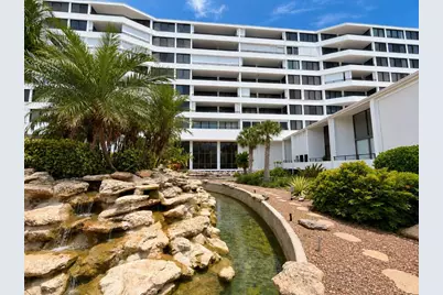 3589 S Ocean Boulevard #404, South Palm Beach, FL 33480 - Photo 1