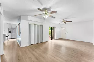 6115 Seven Springs Blvd, Greenacres, FL 33463 - Photo 10