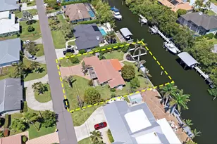 8455 SE Palm St, Hobe Sound, FL 33455 - Photo 2