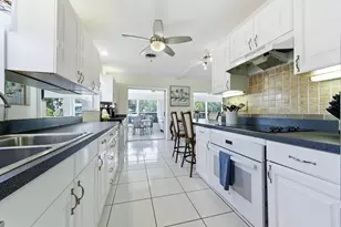 8455 SE Palm St, Hobe Sound, FL 33455 - Photo 16