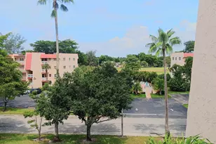 1030 Country Club Dr, Margate, FL 33063 - Photo 14