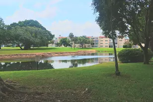 1030 Country Club Dr, Margate, FL 33063 - Photo 12
