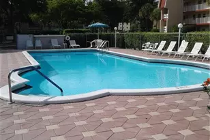 1030 Country Club Dr, Margate, FL 33063 - Photo 20