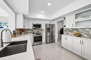 2940 NE 39th Ct, Lighthouse Point, FL 33064 - Photo 12