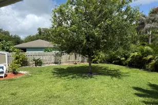 709 Savannah St, Fort Pierce, FL 34982 - Photo 46