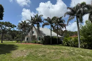 709 Savannah St, Fort Pierce, FL 34982 - Photo 2