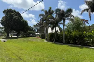 709 Savannah St, Fort Pierce, FL 34982 - Photo 22