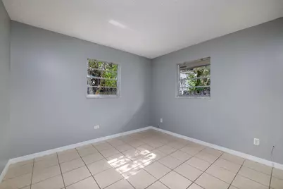 917 SE Nassau Avenue, Stuart, FL 34994 - Photo 4