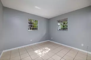 917 SE Nassau Ave, Stuart, FL 34994 - Photo 4