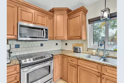 10310 Santiago Street, Cooper City, FL 33026 - Photo 32