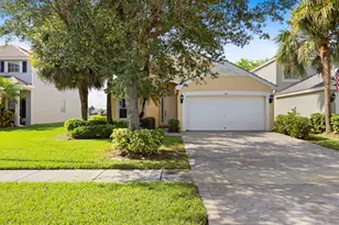 154 Berenger Walk, Royal Palm Beach, FL 33414 - Photo 2