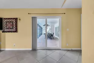 895 NW 110th Ln, Coral Springs, FL 33071 - Photo 20