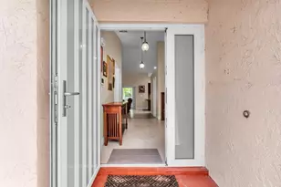 895 NW 110th Ln, Coral Springs, FL 33071 - Photo 8