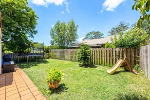 2810 Sand Pines Ct, Lake Worth, FL 33462 - Photo 24