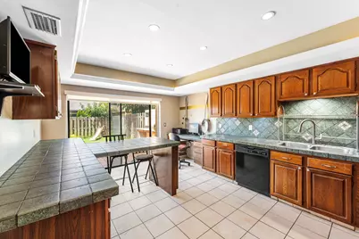 2810 Sand Pines Court, Lake Worth, FL 33462 - Photo 8