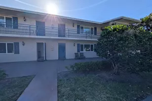817 Lighthouse Dr, North Palm Beach, FL 33410 - Photo 1
