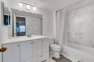 5190 E Sabal Palm Blvd, Tamarac, FL 33319 - Photo 12