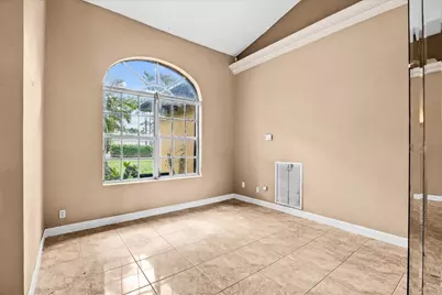 12390 N 53rd Rd Road N, The Acreage, FL 33411 - Photo 10