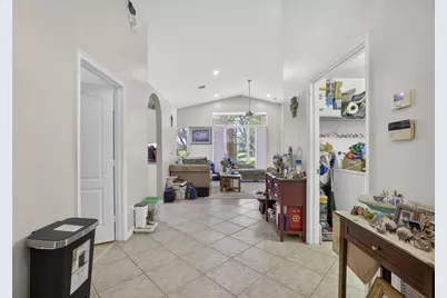 19305 SW 66th Street, Pembroke Pines, FL 33332 - Photo 6