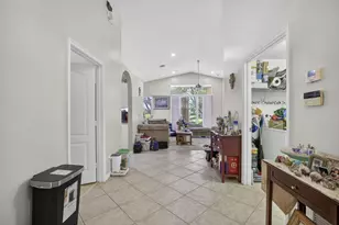 19305 SW 66th St, Pembroke Pines, FL 33332 - Photo 6
