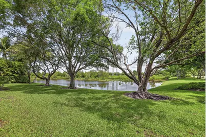 19305 SW 66th Street, Pembroke Pines, FL 33332 - Photo 24