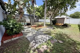 175 SW Oakridge Dr, Port Saint Lucie, FL 34984 - Photo 22