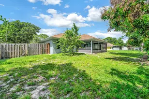 601 Howard St, Fort Pierce, FL 34982 - Photo 4