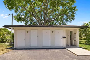 401 Greensward Ln, Delray Beach, FL 33445 - Photo 32