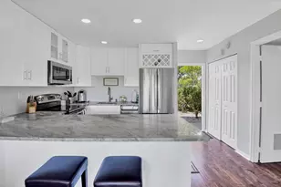 401 Greensward Ln, Delray Beach, FL 33445 - Photo 8