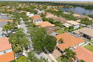 832 Heritage Dr, Weston, FL 33326 - Photo 38