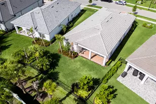 10562 Northbrook Cir, Palm Beach Gardens, FL 33412 - Photo 38