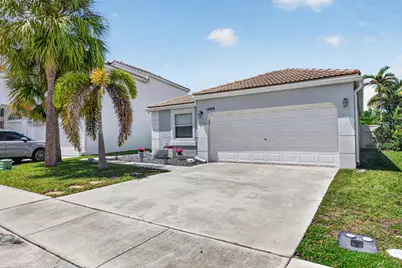 1489 NW 153rd Avenue, Pembroke Pines, FL 33028 - Photo 4
