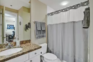 824 Spinnaker Dr E, Hollywood, FL 33019 - Photo 46