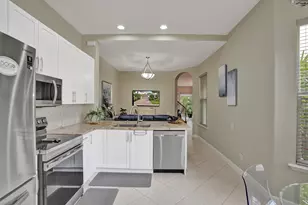 824 Spinnaker Dr E, Hollywood, FL 33019 - Photo 24