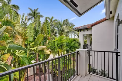 824 Spinnaker Drive E, Hollywood, FL 33019 - Photo 32