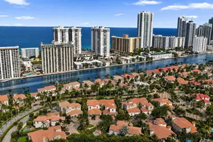 824 Spinnaker Dr E, Hollywood, FL 33019 - Photo 2